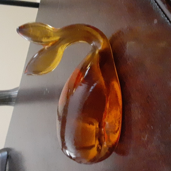 Vintage hand blown glass whale - Picture 2 of 3